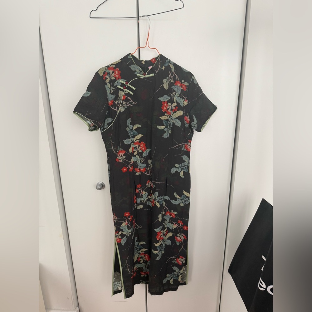 Beth and Brian Qipao size US 8-10